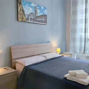 The Walls Appartamento Lucca